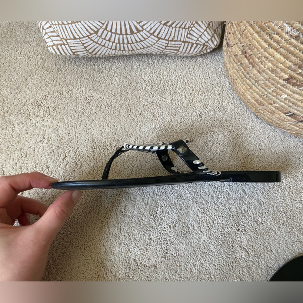 Jack Rogers Georgica Jelly Sandals in Black and White Size 8 - Picture 5 of 6